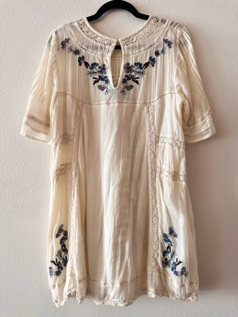 Free People Ivory Floral Embroidered Women's Boho Dress Size L - Picture 2 of 6